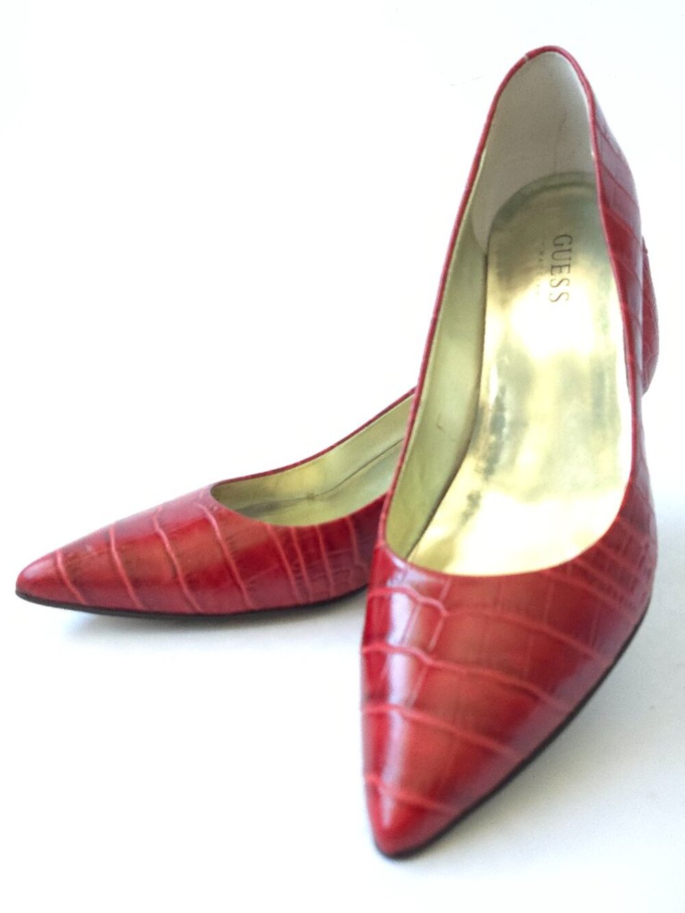 Guess by Marciano Women's Shoes, Size 8M, Red Leather crocodile print 2.5" heel